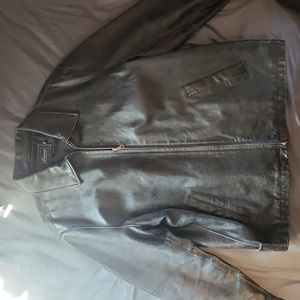 Vintage guess leather jacket. (Serious buyers only)